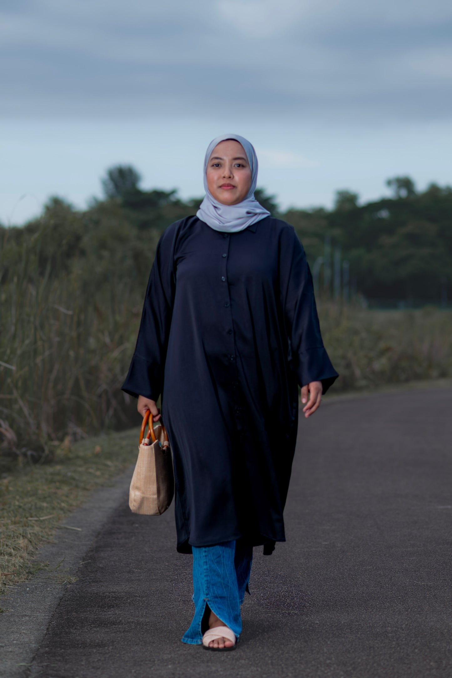 Aayla Long Top in Black