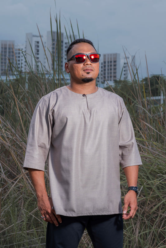 Qhayr Kurta in Brown